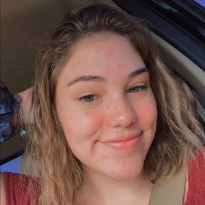 Meet your Posher, Brianne